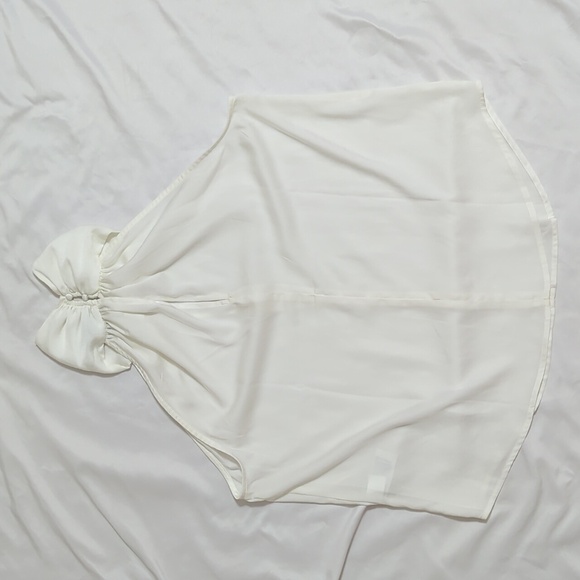 Banana Republic Front Slit Sleeveless Blouse, Color Cream Size M - Picture 10 of 13